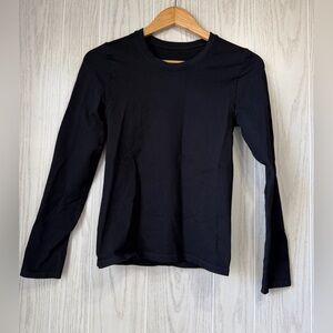OQQ Long Sleeve Seamless Black Stretch Top Size L LNC